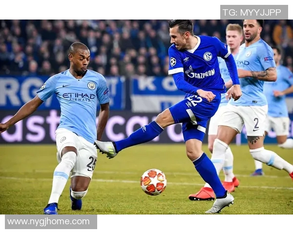 全球足球明星风采展示与详细介绍尽在其中